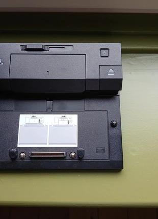 Dell docking-station, merk: DELL, staat: Heel goed, € 5,00, € 5,95 inclusief Kopersbescherming