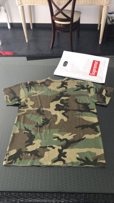 tee shirt supreme couleur militaire | Vinted