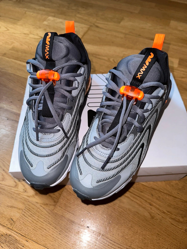 Nike air max hotsell 270 react special edition