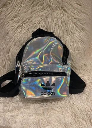 Mini sac à dos Adidas, marque: adidas, état: Bon état, 18,00 €, 19,60 € Protection acheteurs incluse