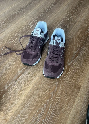 New Balance U574CA2 - Burgundy nieuw, marca: New Balance, estado: Novo sem etiquetas, tamanho: 40.5, €64.95, €68.90 inclui Proteção do Comprador