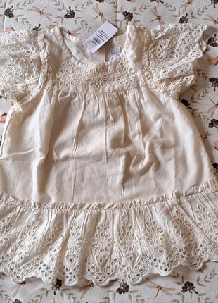 Vestido bege 18-24 meses Gap NOVO, marca: GAP, estado: Novo com etiquetas, tamanho: 18-24 meses / 86 cm, €39.90, €42.60 inclui Proteção do Comprador
