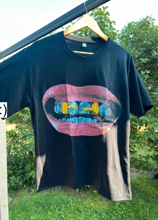 T-shirt Y2K noir imprimé bouche / teeth – style street art & grunge, marke: y2k, zustand: Neu, mit Etikett, größe: L, 15,00 €, 16,45 € inklusive Vinted-Käuferschutz