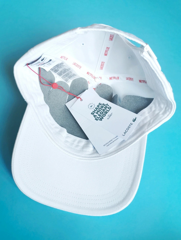 Casquette Lacoste Netflix Sex Education cap blanche brodee velo homme femme tennis Vinted