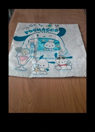 Housse d'oreiller pochacco neuf 40x40 cm, marque: Collectif Aucun, état: Neuf avec étiquette, taille: 40 x 40 cm, 10,00 €, 11,20 € Protection acheteurs incluse