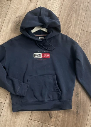 Tommy Jeans Logo Sweatshirt, brand: Tommy Jeans, condizioni: Ottime, taglia: XS / IT 38 / EU 34, €15.00, €16.45 include la Protezione acquisti