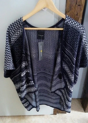 Cardigan à motifs aztèques, merk: Cache Cache, staat: Nieuw met prijskaartje, maat: Universele maat, € 10,00, € 11,20 inclusief Kopersbescherming