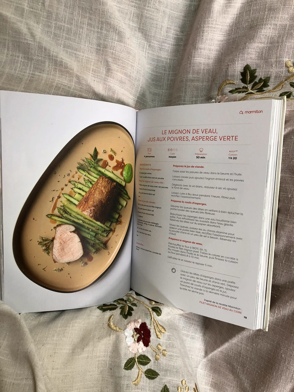 Livre de cuisine de Anne Sophie Pic ( une Cheffe dans ma cuisine