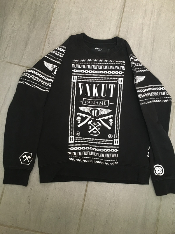 Pull unkut noir