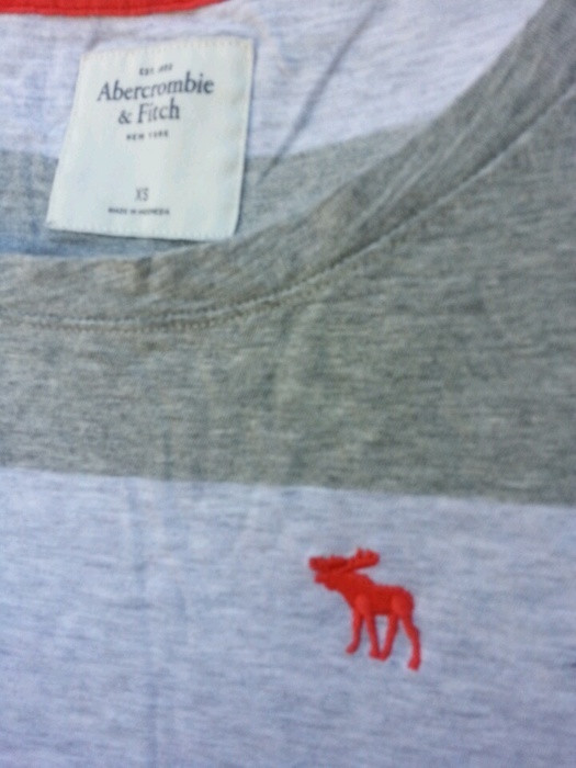 T-shirt fin Abercrombie&Fitch rayé gris 3