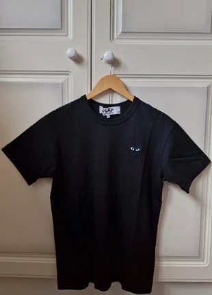Comme des Garcons Play Men's T-Shirt- Black Heart , brand: Comme Des Garçons Play, condition: Very good, size: M, £65.00, £68.95 includes Buyer Protection
