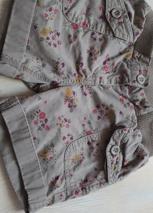 Short fleurs, brand: NKY, condition: Good, size: 4 years / 104 cm, €1.00, €1.75 includes Buyer Protection