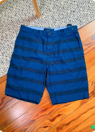 Short Tommy Hilfiger bleu marine avec trait horizontal W29, marke: Tommy Hilfiger, zustand: Zufriedenstellend, größe: W29 | DE 44, 9,90 €, 11,10 € beinhaltet Vinted-Käuferschutz Pro