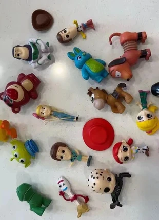 Lot de 17 figurines toy story, marque: Toy Story, état: Très bon état, taille: 3 ans / 98 cm, 9,80 €, 10,99 € Protection acheteurs (Pro) incluse