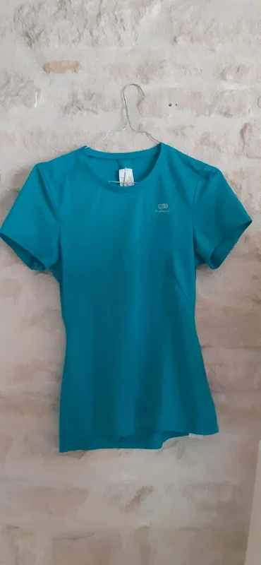 Tee-shirt de sport bleu turquoise taille 36