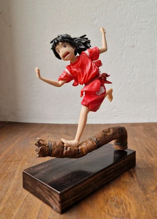 Figurine chihiro, marke: Chihiro, zustand: Sehr gut, größe: Einheitsgröße, 20,00 €, 21,70 € inklusive Vinted-Käuferschutz