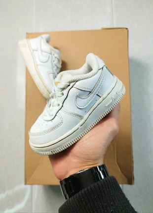 Baskets Sneackers Nike Air Force One AF1 Enfants Taille 22, marca: Nike, estado: Muito bom, tamanho: 22, €15.00, €16.45 inclui Proteção do Comprador Pro