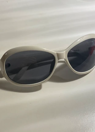 Occhiali da sole bianchi, marca: Bianchi, estado: Muito bom, €2.00, €2.80 inclui Proteção do Comprador