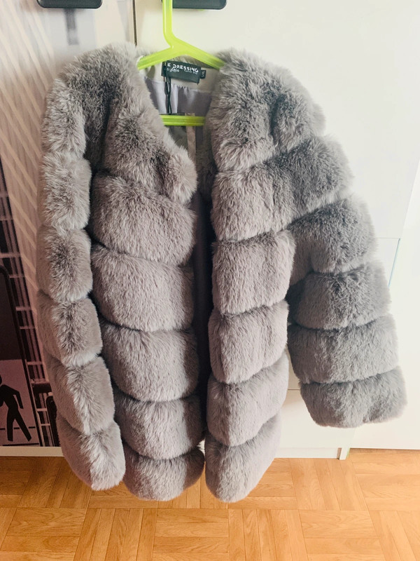 Manteau fourrure femme gris sale