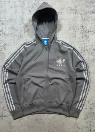 🩶 Sweat à capuche Adidas Originals gris M Vintage Trefoil 2000s, marca: adidas, estado: Muito bom, tamanho: M, €49.95, €53.15 inclui Proteção do Comprador Pro