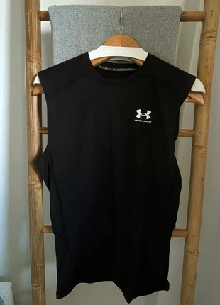 Under Armour HeatGear Men’s Compression Sleeveless Top, brand: Under Armour, condizioni: Nuovo con cartellino, taglia: L, €34.00, €36.40 include la Protezione acquisti