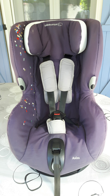Siège auto pivotant bébé confort axiss
