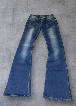 Jean vintage y2k évasé taille basse, marca: y2k, estado: Muito bom, tamanho: XS / 34 / 6, €34.00, €36.40 inclui Proteção do Comprador Pro