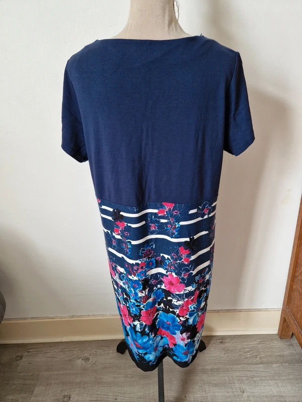 Robe ms mode bleu marinière fleurie taille 48 - photo numéro 2
