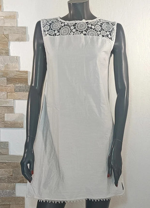 Magnifique robe brodée Blanc du Nil, marque: Blanc du Nil, état: Très bon état, taille: S / 36 / 8, 13,00 €, 14,35 € Protection acheteurs (Pro) incluse