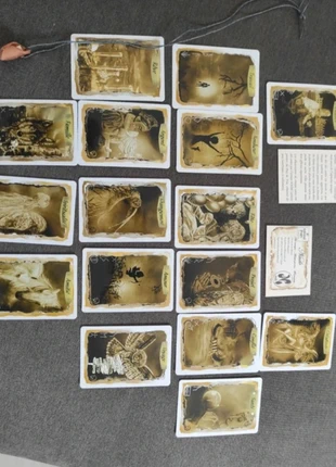 16 magnifiques cartes magiques, merk: Artisan, staat: Nieuw met prijskaartje, € 8,00, € 9,10 inclusief Kopersbescherming