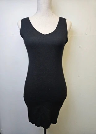 Robe mi-longue côtelé noir Flamant Rose S/M, marque: Flamant Rose, état: Très bon état, taille: S / 36 / 8, 6,00 €, 7,00 € Protection acheteurs incluse