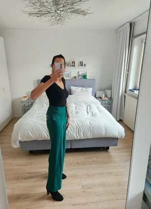 Prachtige groene broek, amper gedragen, brand: Greenpoint, condizioni: Nuovo senza cartellino, taglia: S / IT 40 / EU 36, €10.00, €11.20 include la Protezione acquisti