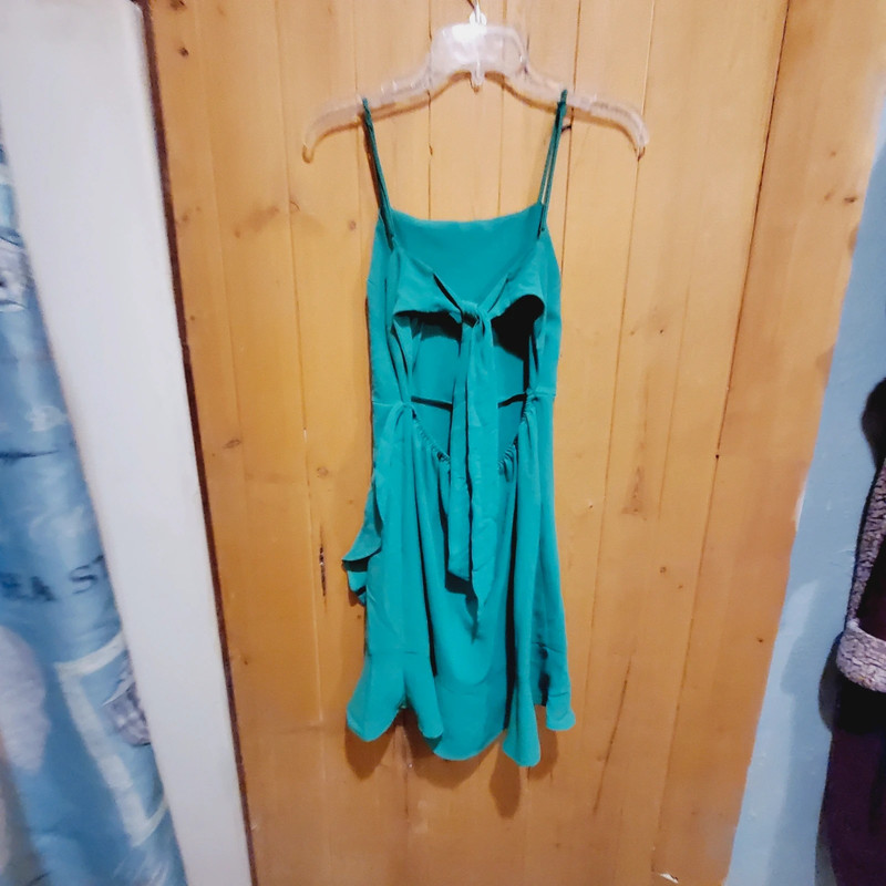Green dress 3