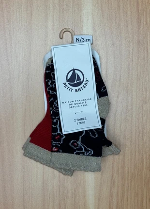 Lot de 2 paires de chaussettes 3 mois Petit bateau, merk: Petit Bateau, staat: Nieuw met prijskaartje, maat: EU 16 - 18, € 5,00, € 5,95 inclusief Kopersbescherming