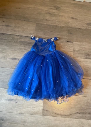 Robe princesse, brand: sans, condizioni: Ottime, taglia: 3 anni / 98 cm, €5.00, €5.95 include la Protezione acquisti