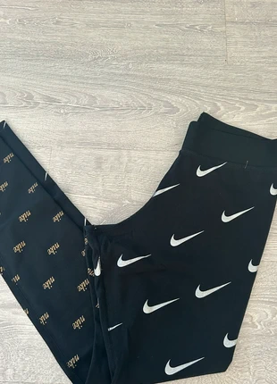 Legging noir Nike M neuf, marque: Nike, état: Neuf sans étiquette, taille: M / 38 / 10, 20,00 €, 21,70 € Protection acheteurs incluse