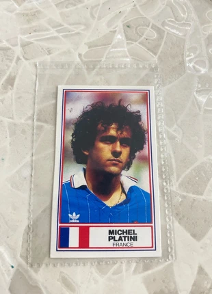 Figurina Rothmans Football Michel platini France, marque: Rothmans, état: Très bon état, 19,00 €, 20,65 € Protection acheteurs incluse