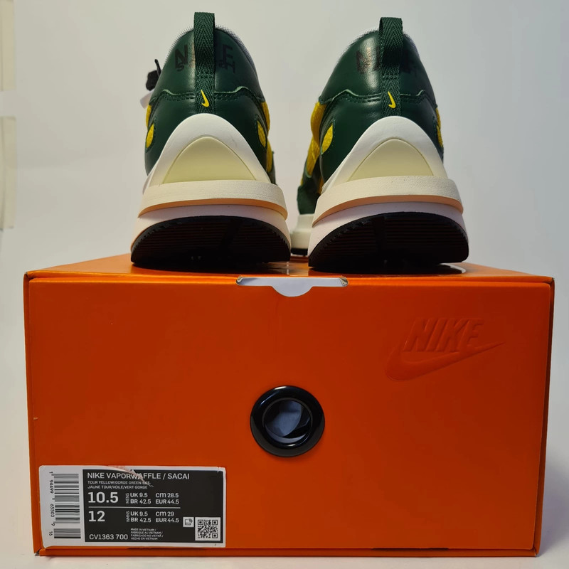 Nike Vaporwaffle Sacai Tour Yellow Stadium Green - Vinted