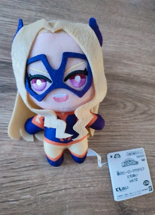 Peluche my hero academia mount lady, marque: My Hero Academia, état: Très bon état, taille: Taille unique, 15,00 €, 16,45 € Protection acheteurs incluse