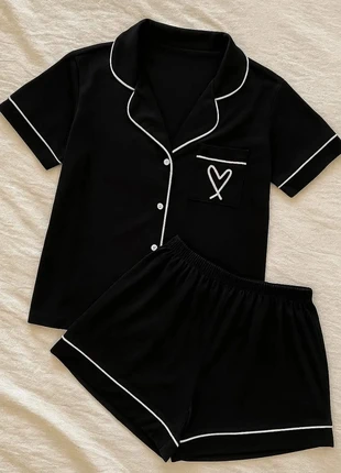 Pyjama noir cœur brodé, brand: Marque fictive, condition: Very good, size: S / 36 / 8, €39.99, €42.69 includes Buyer Protection