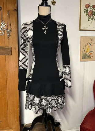 Mini robe noir et blanche à inscriptions gothique y2k punk 36/s, marque: Vintage, état: Très bon état, taille: S / 36 / 8, 15,00 €, 16,45 € Protection acheteurs (Pro) incluse