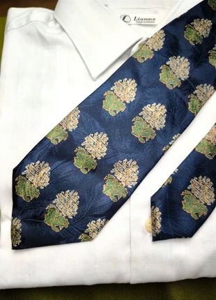 Cravate vintage Hugo Boss 100% soie, merk: Hugo Boss, staat: Goed, € 3,50, € 4,38 inclusief Kopersbescherming