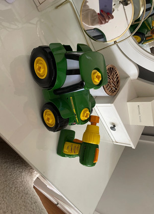 Obrázek k inzerátu: Traktor John Deere