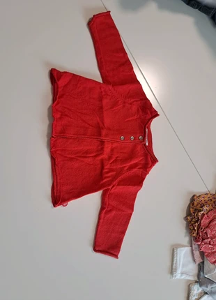 Cardigan okaidi, merk: Okaïdi, staat: Heel goed, maat: 1-3 maanden / 56 cm, € 3,00, € 3,85 inclusief Kopersbescherming