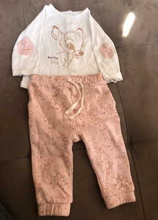 Ensemble Disney Bambi, merk: Disney, staat: Heel goed, maat: 6-9 maanden / 68 cm, € 4,00, € 4,90 inclusief Kopersbescherming