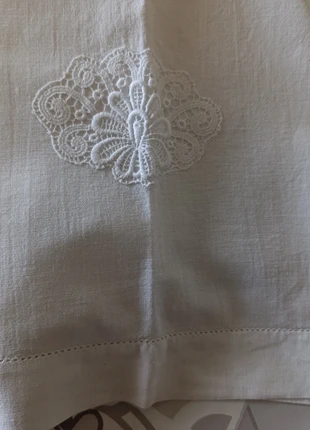 Lenzuolo vintage matrimoniale, brand: Vintage, condizioni: Ottime, taglia: King size (180-200 cm x 200 cm), €5.00, €5.95 include la Protezione acquisti