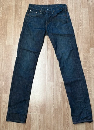 Levi’s Strauss & Co. blu scuro classico, merk: Levi Strauss & Co., staat: Heel goed, maat: W29 | FR 38, € 8,00, € 9,10 inclusief Kopersbescherming