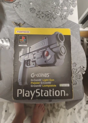 Namco g con pistolet ps1 w box zapraszam, blagovna znamka: Sony, stanje: Dobro, 59.63 €, 63.31 € vključuje Zaščito kupca