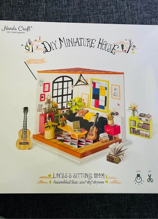 DIY Miniatur Puppenhaus von Robotime, brand: Robotime, condizioni: Nuovo con cartellino, taglia: 7 anni / 122 cm, €25.00, €26.95 include la Protezione acquisti