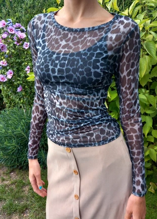 Haut moulant léopard transparent, marke: Amisu, zustand: Sehr gut, größe: S / 36 / 8, 11,00 €, 12,25 € inklusive Vinted-Käuferschutz